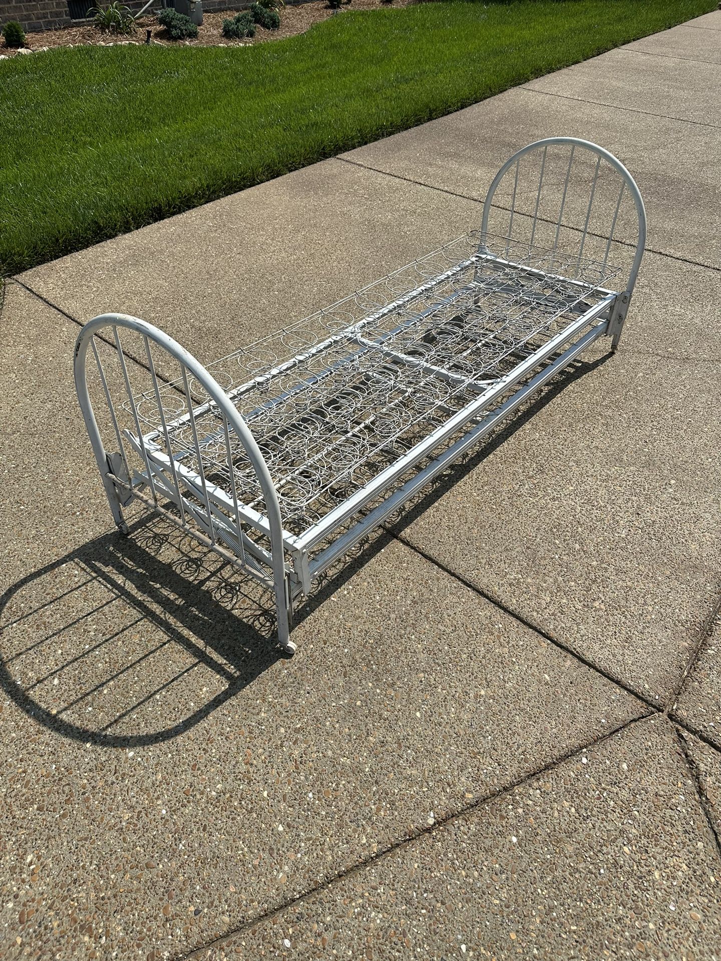 Antique Cast Iron Bed