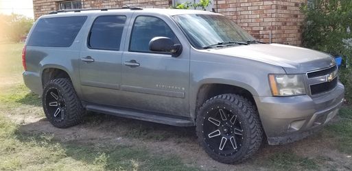 TRADE 22X10 -28 ON 33S- FOR 20s ON 33S 6 LUG