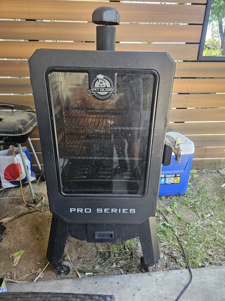 Pit Boss Pro Series II Vertical Pellet Smoker
