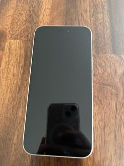 iPhone 15 Plus (128bg, yellow, unlocked)