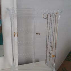 Brand New ACRYLIC JEWERLY HOLDER 