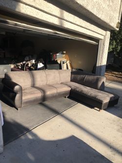 Grey 2 piece sectional *