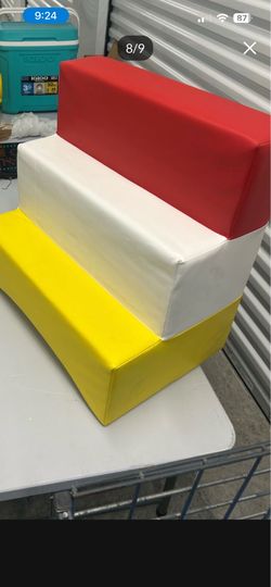 Soft play equipment  - Escaleras para piscina de pelotas