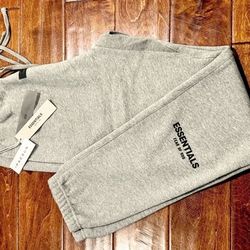 NEW LARGE MENS ESSENTIALS  