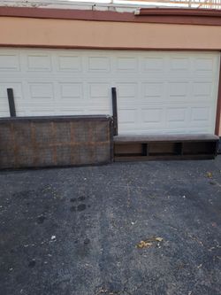 Cal king bed frame (Very Heavy)