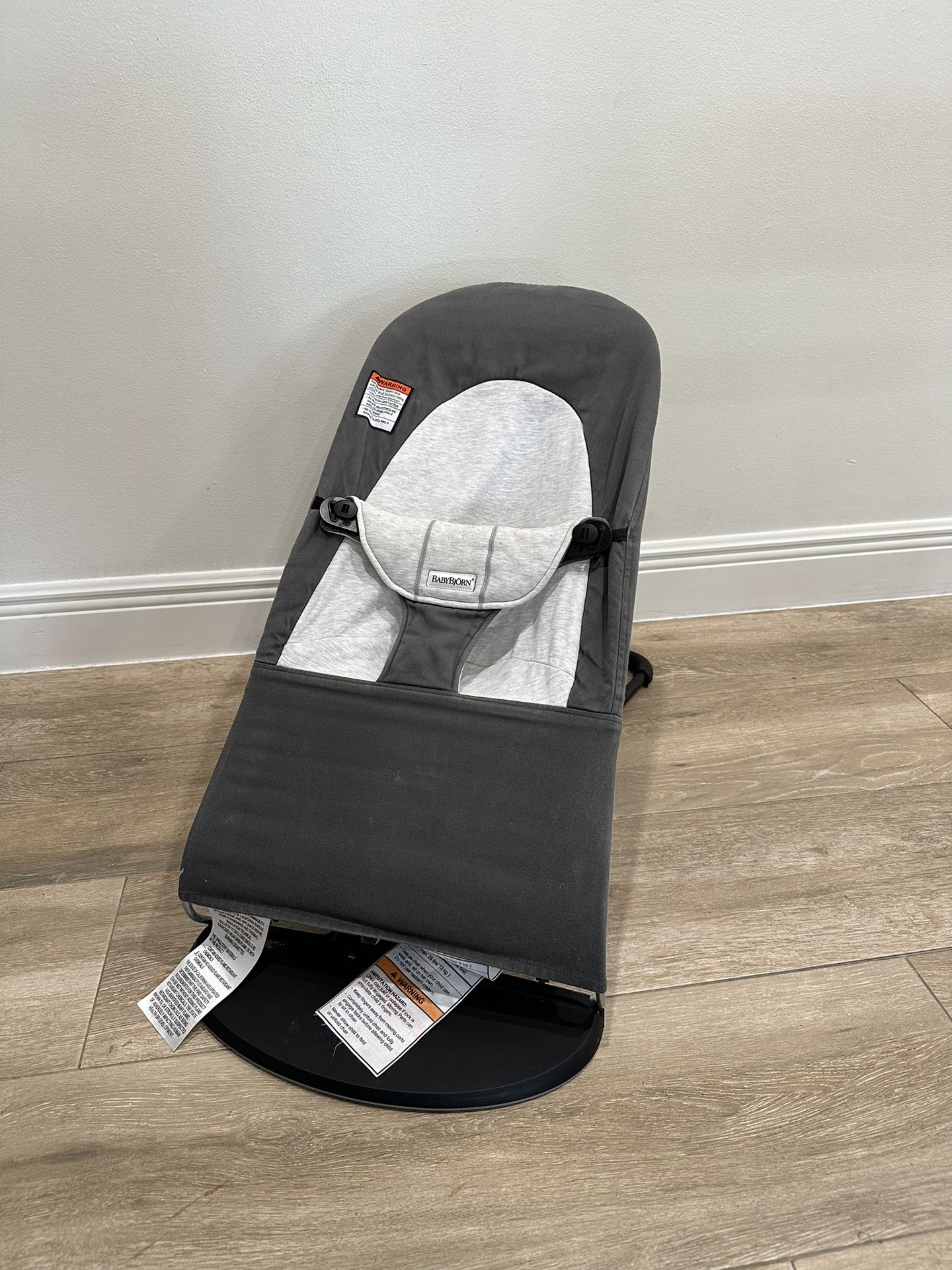 Baby Björn Bouncer - Good condition!!