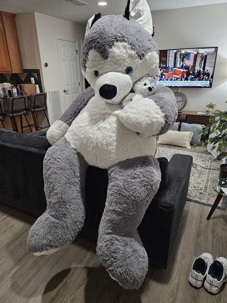 Gigantic Stuffed Animal--New--