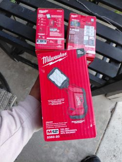 M12 Flood Light Milwaukee