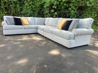 OffWhite 2Pcs Sectional