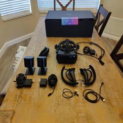 Valve Index Full VR Headset Kit - Black.
