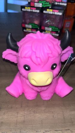 Squeeezy pink cow squishy toy