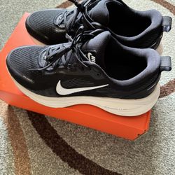 Nike Vomero 18 Men Size 11.5