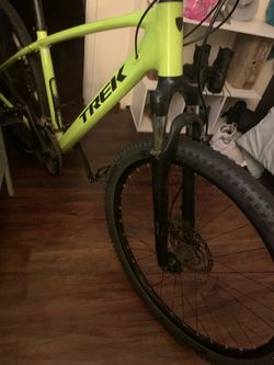 TREK dual sport 3  size : Medium [PRICE FIRM no lowballers]