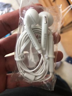 Samsung headphones new