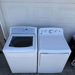 Kenmore Washer And Electric Dryer 