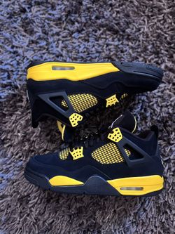 Jordan 4 Retro “Yellow Thunder” ⚡️