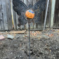 Garden Lawn Yard Decor Metal  Butterfly 31”x8.5”