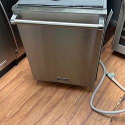 VIKING DISHWASHER 24” INCHES 
