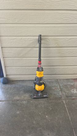 Dyson toy vacuum