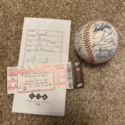 2018 WHITE SOX SIGNED TEAM BALL 