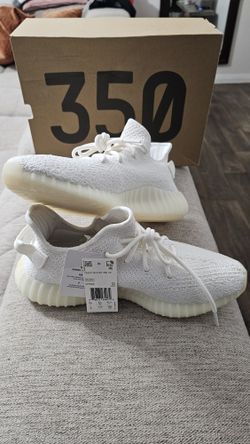 Yeezy 350 Triple White 