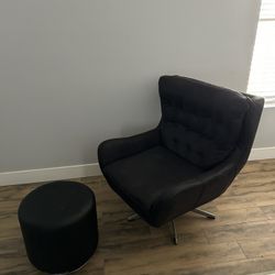 Black leather chair & Ottoman 