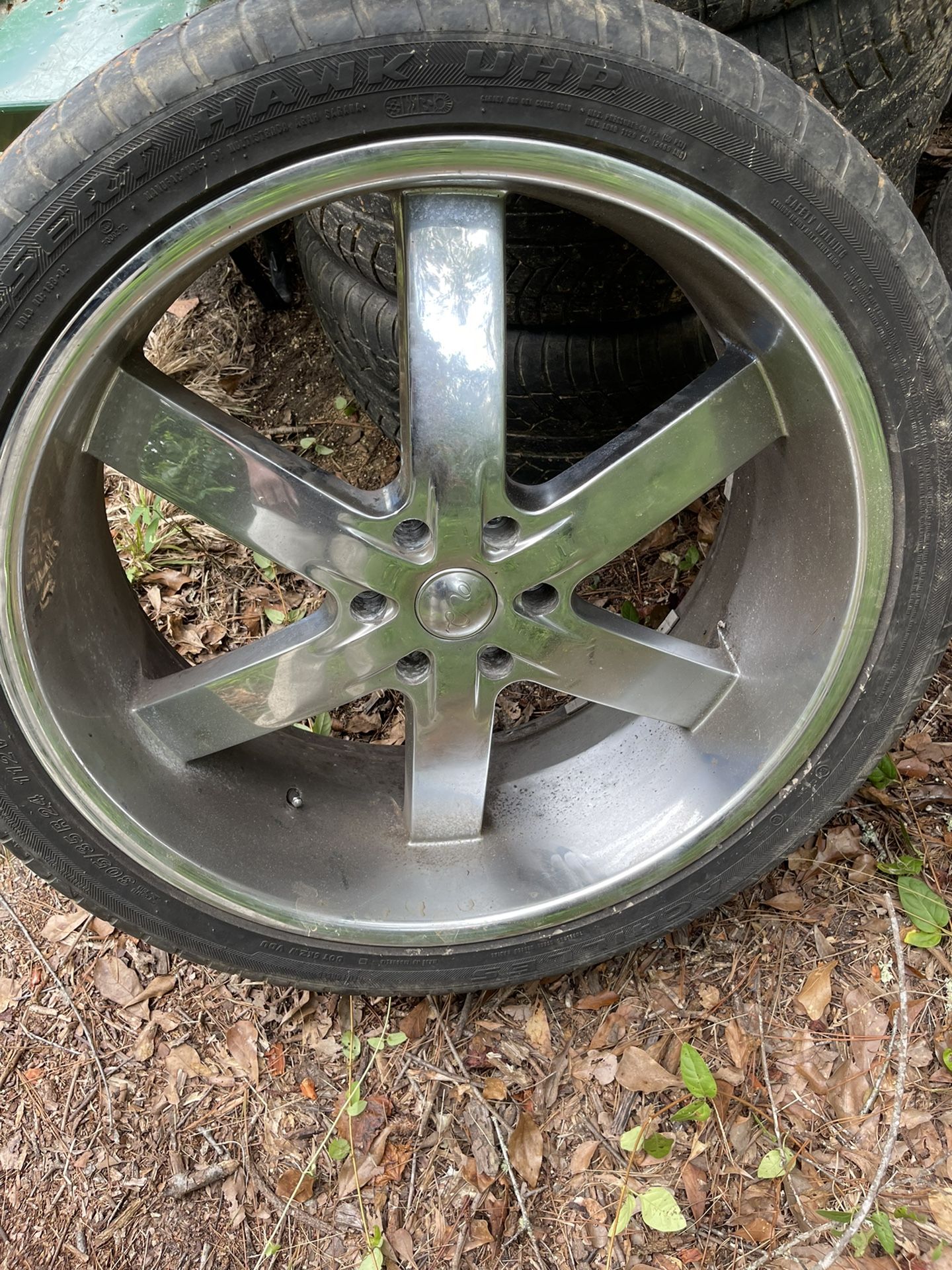 24 Inch Rim And Tire $600