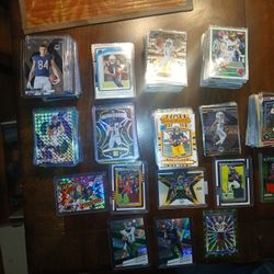 Basketball,football & Baseball Cards Lot
