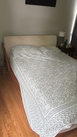CB2 Drommen Acacia Bed – Queen Size