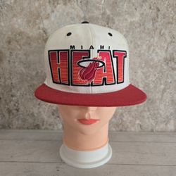 Mitchell & Ness Miami Heat Hardwood Classics Adjustable Snapback Hat