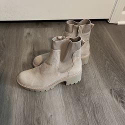 Beige  Boots 