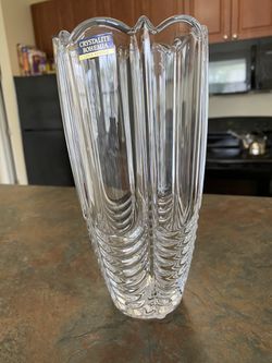 Brand new crystal vase
