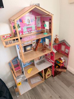 dollhouse