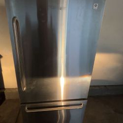 Stainless Steele GE Profile Refrigerator 