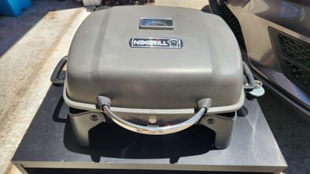 Nexgrill Portable Tabletop Propane Grill