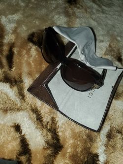 Gucci Womens Sun glasses