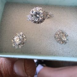 Womens Moissanite Ring And Earrings 