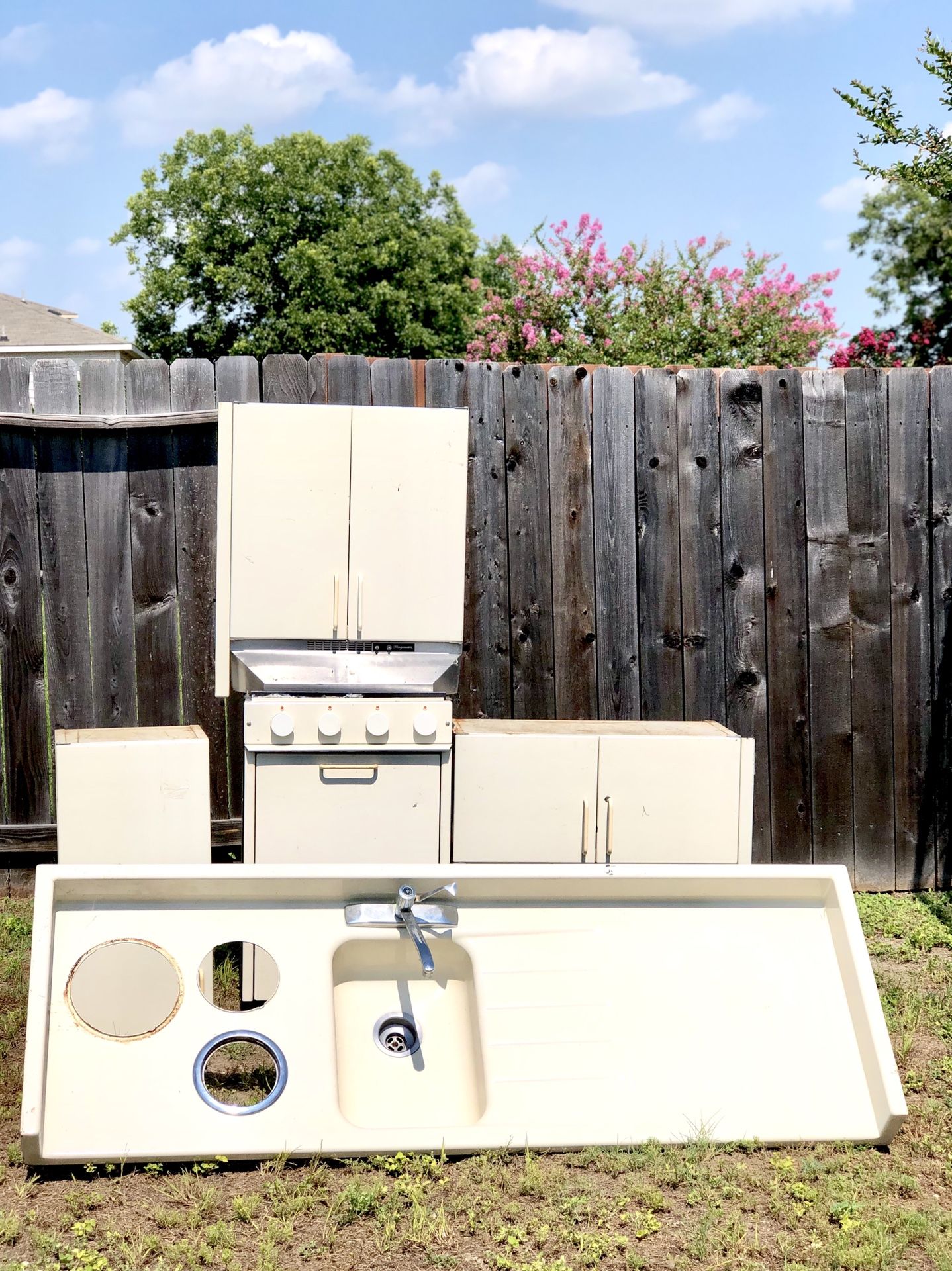 Compact Kitchen Appliance Combo Set for Sale in San Antonio, TX OfferUp