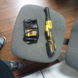 DeWalt Brushless Ratchet 