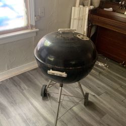 WEBER GRILL 