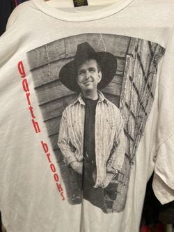 Garth Brooks  T Shirt 