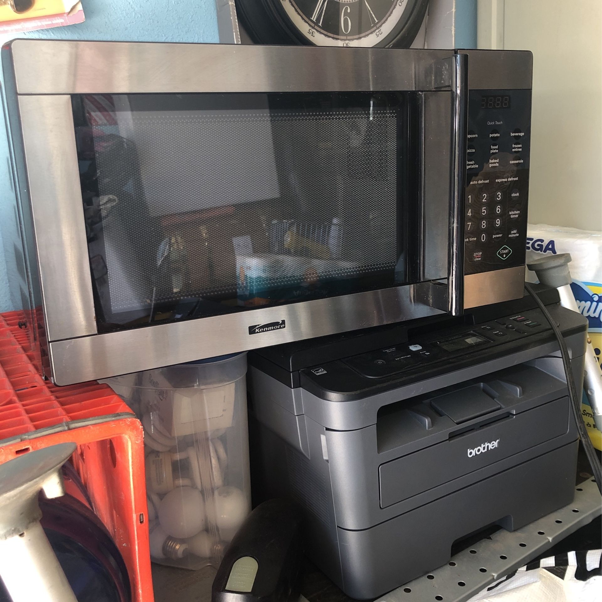 Kenmore Microwave, Working Conditions for Sale in Alhambra, CA OfferUp