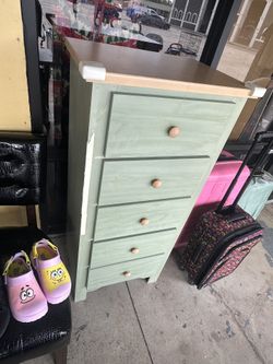 Dresser Small 