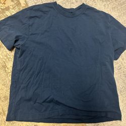Men's tee shirt size large 
