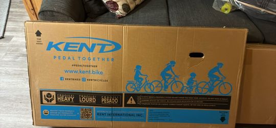Bicycle/ Kent/ 18 speed brand new in box