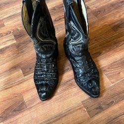  Men’s Boots$ 30 obo  Size 7 1/2