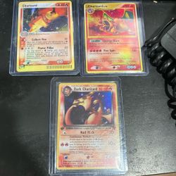 CHARIZARDS LOT