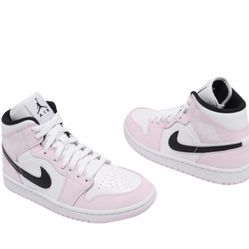  Air Jordan 1 Mid Light Violet/Black White 7.5 W