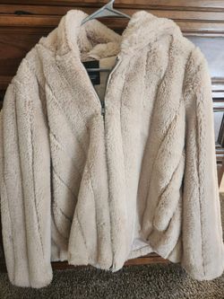 Vera Wang faux fur jacket