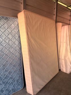 Queen Size Mattress & boxsprings